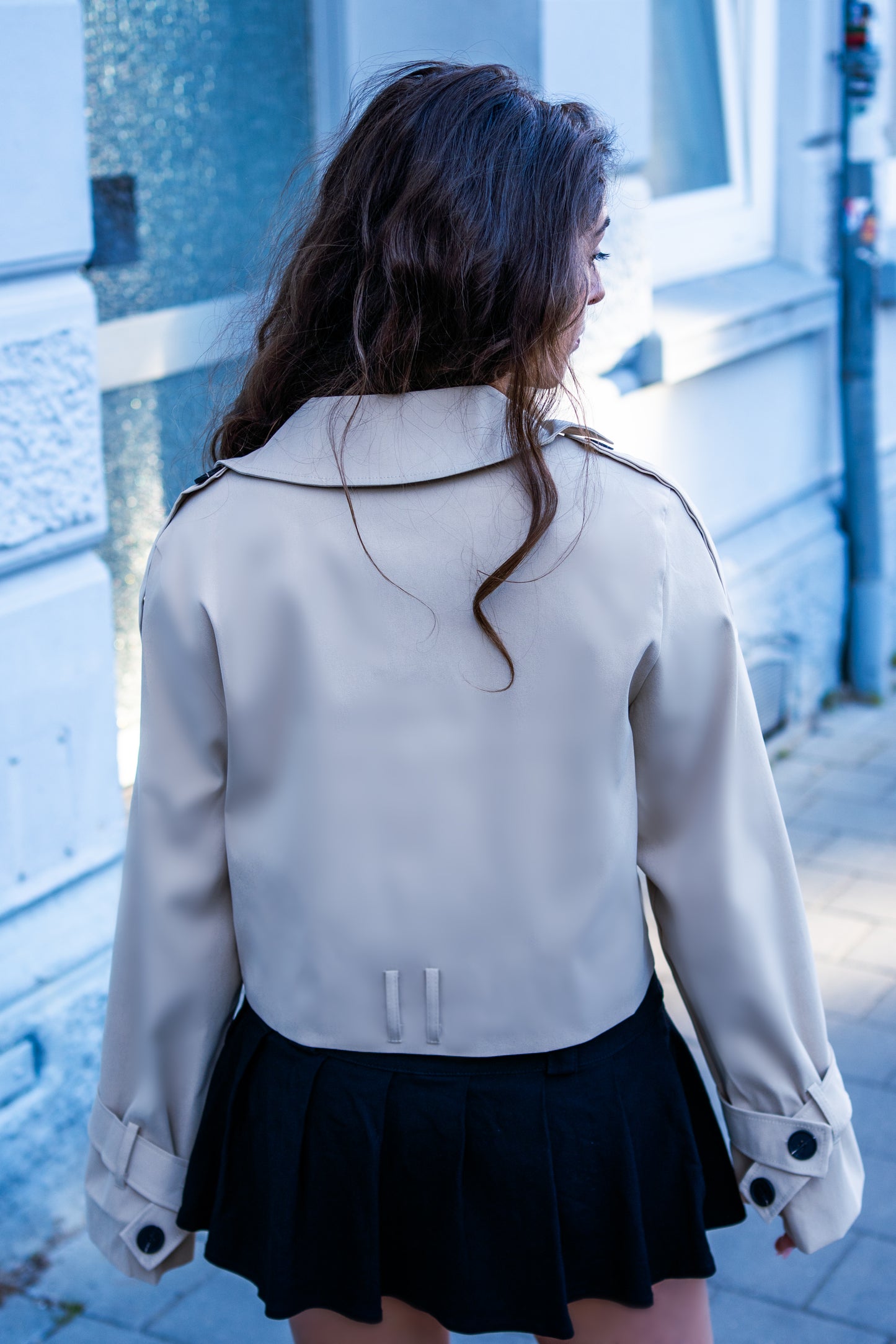 Cropped Trenchcoat: leichte & stylische Damenjacke kurz, elegant